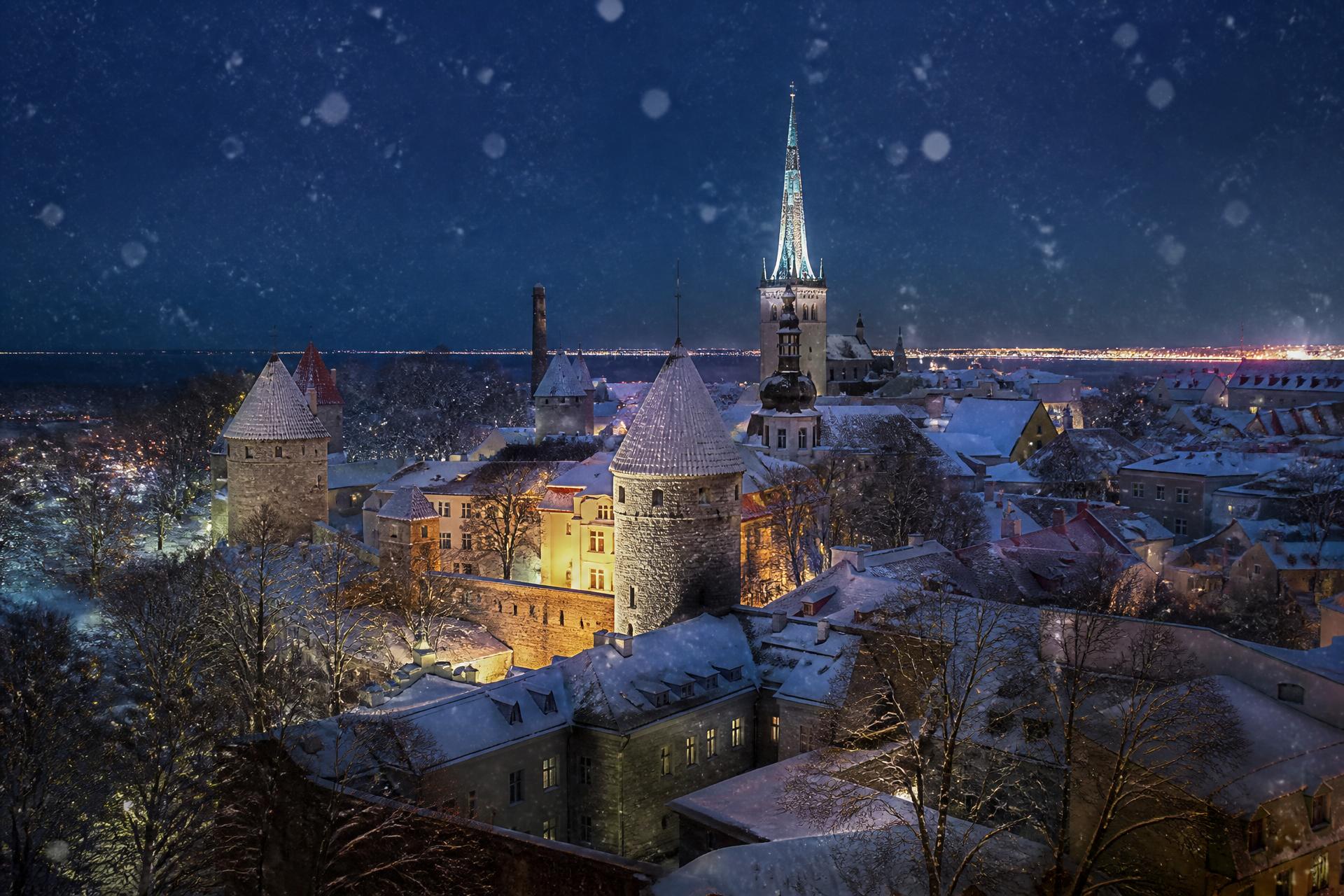 Tallinn Old Town sous la neige